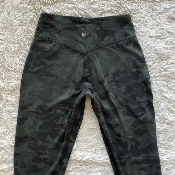 lululemon athletica Camo Leggings - Black and Green - Picture 4 of 9
